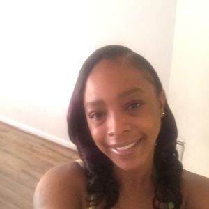 Meet your Posher, Ebony